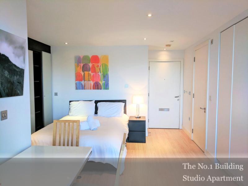 Gunwharf Quays Apartments Portsmouth Exterior foto