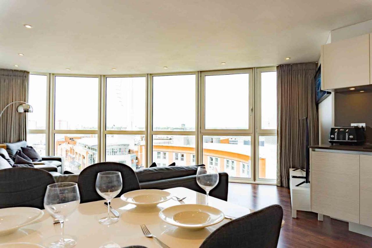 Gunwharf Quays Apartments Portsmouth Exterior foto