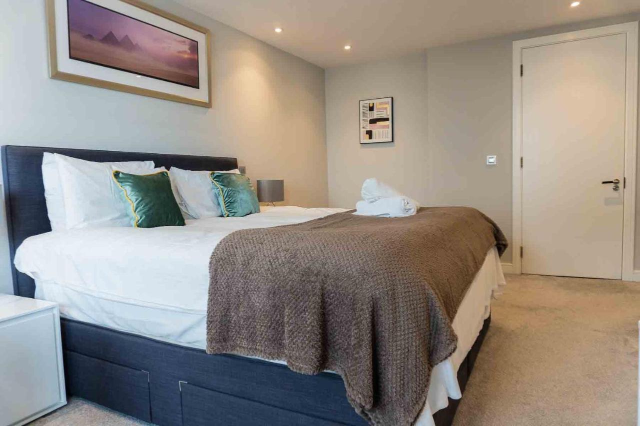 Gunwharf Quays Apartments Portsmouth Exterior foto
