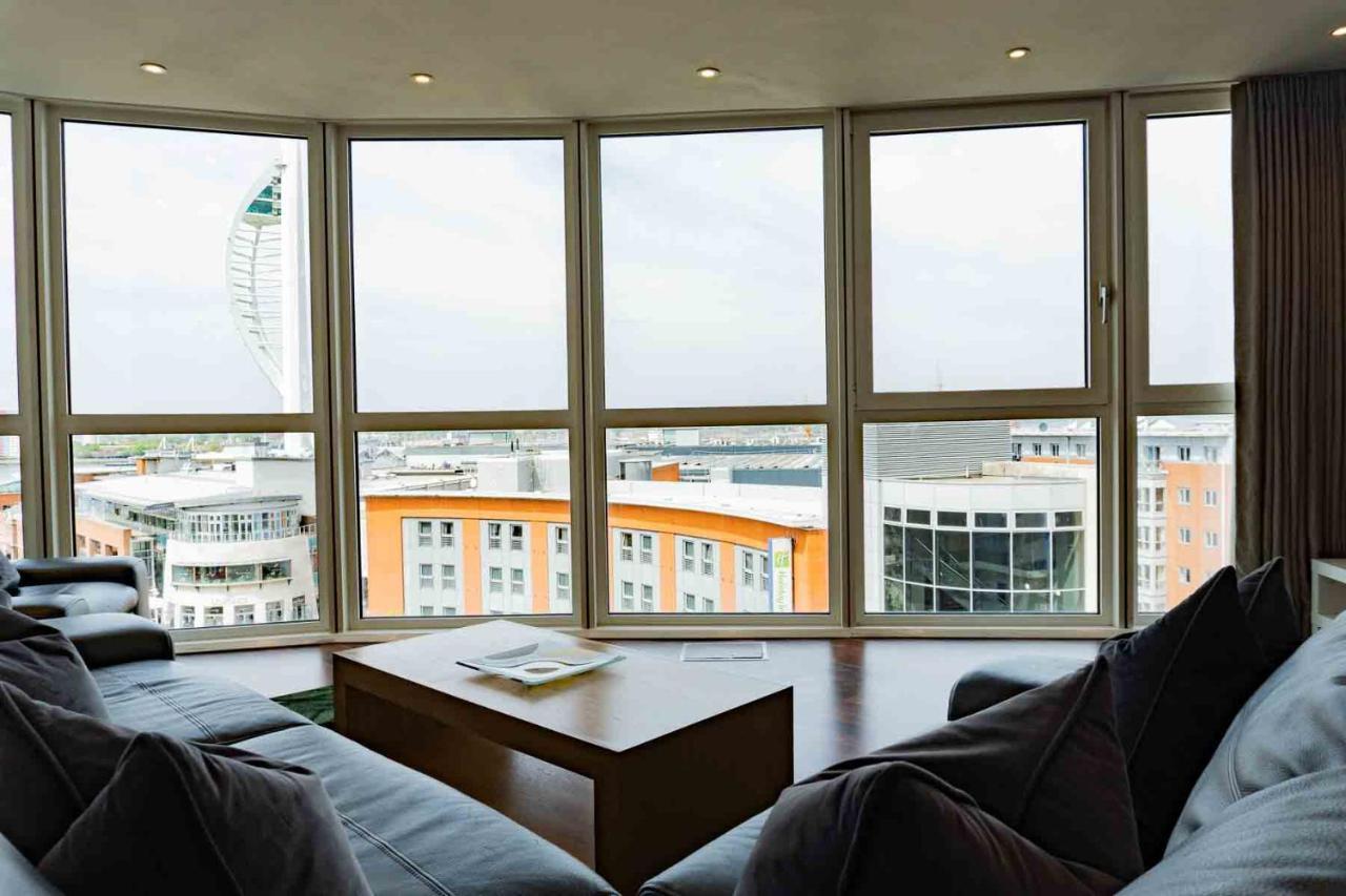 Gunwharf Quays Apartments Portsmouth Exterior foto